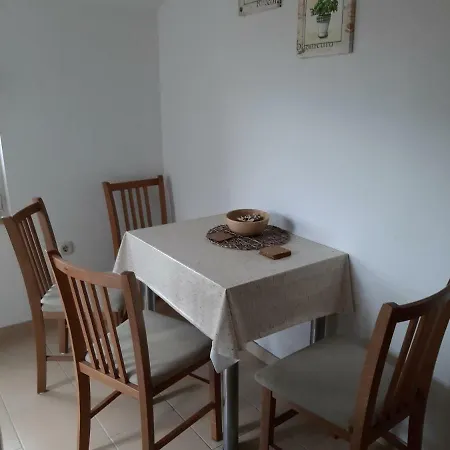 Majetic Apartamento Gornji Karin